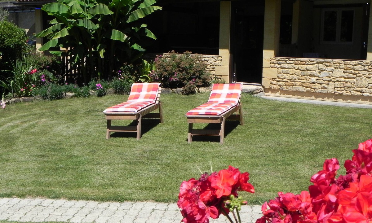 Bigaroque Apartment | New accommodation, comfort, by the river, covered terrace