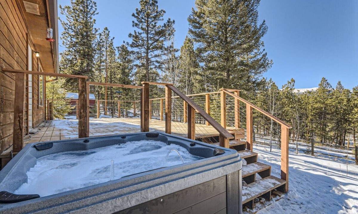 Bailey House | NEW! Adventure Base: 3BR Cabin, Trails & Fast Wi-Fi