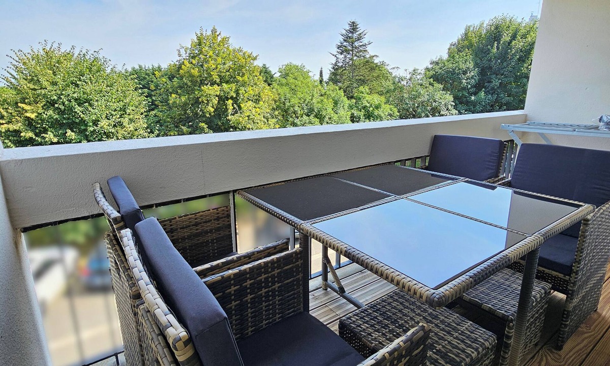 Dinan Apartment | New apartment for 8/9 people in the heart of Dinan (with parking)
