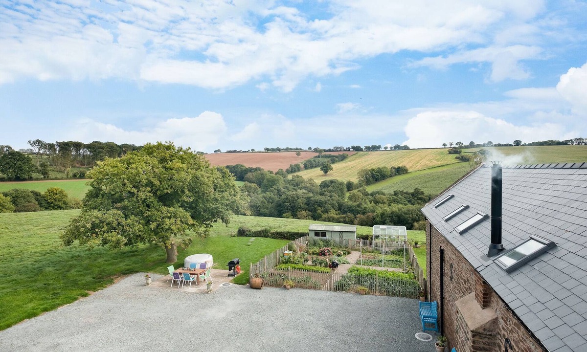 Little Cowarne House | NEW Barn Conversion. Idyllic and unspoiled views complete with Hot Tub & Fire
