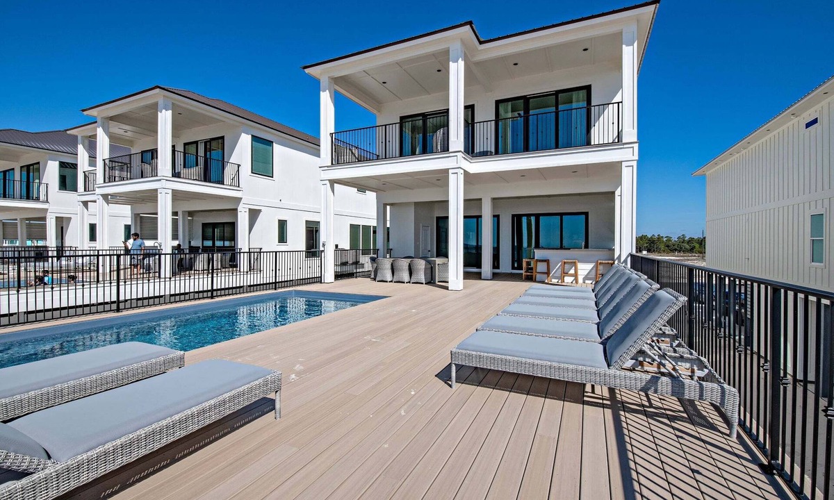 Southpointe House | NEW Beachfront 8 bedroom House, Sandy Crax East, with Private Pool. Prickett Properties