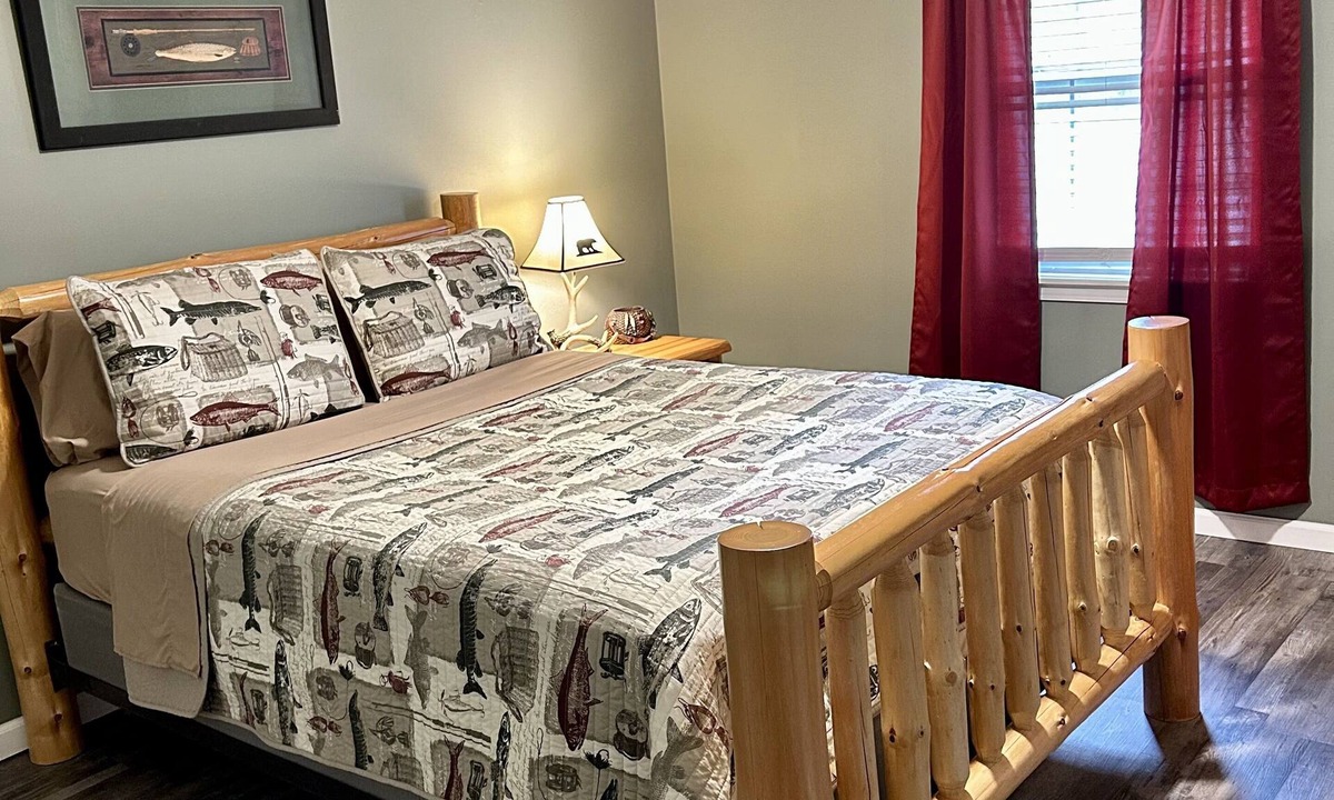Flippin House | New! Beautifully updated private home near White River and Bull Shoals