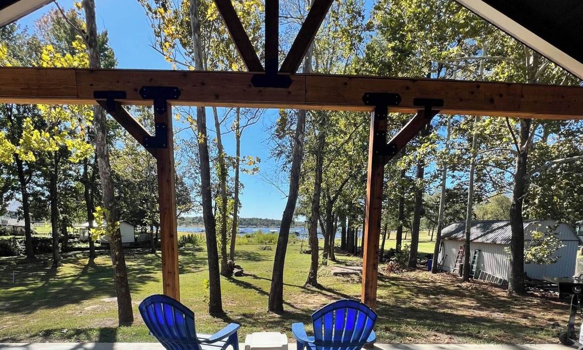 Porum House | New Breathtaking Lakeside #1 Home