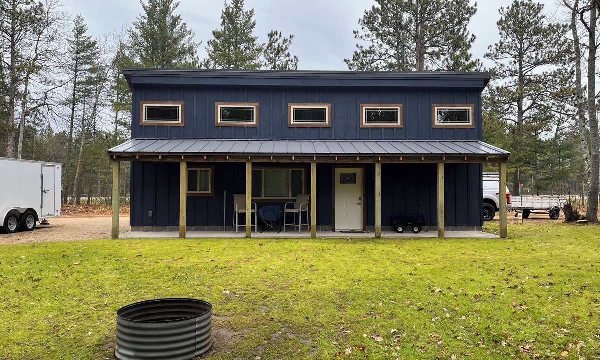 Au Train Cabin | New Cabin for a relaxing getaway