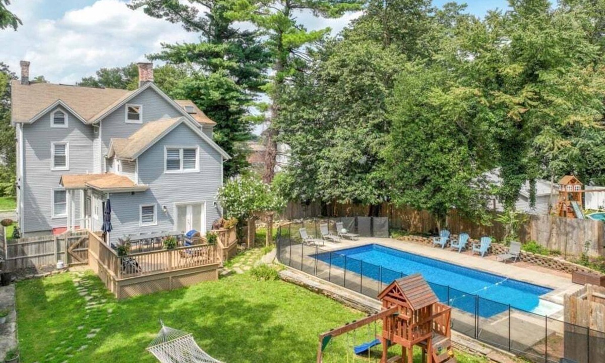 Roselle House | NEW! Casa Francesca 6BR Villa & Heated Pool