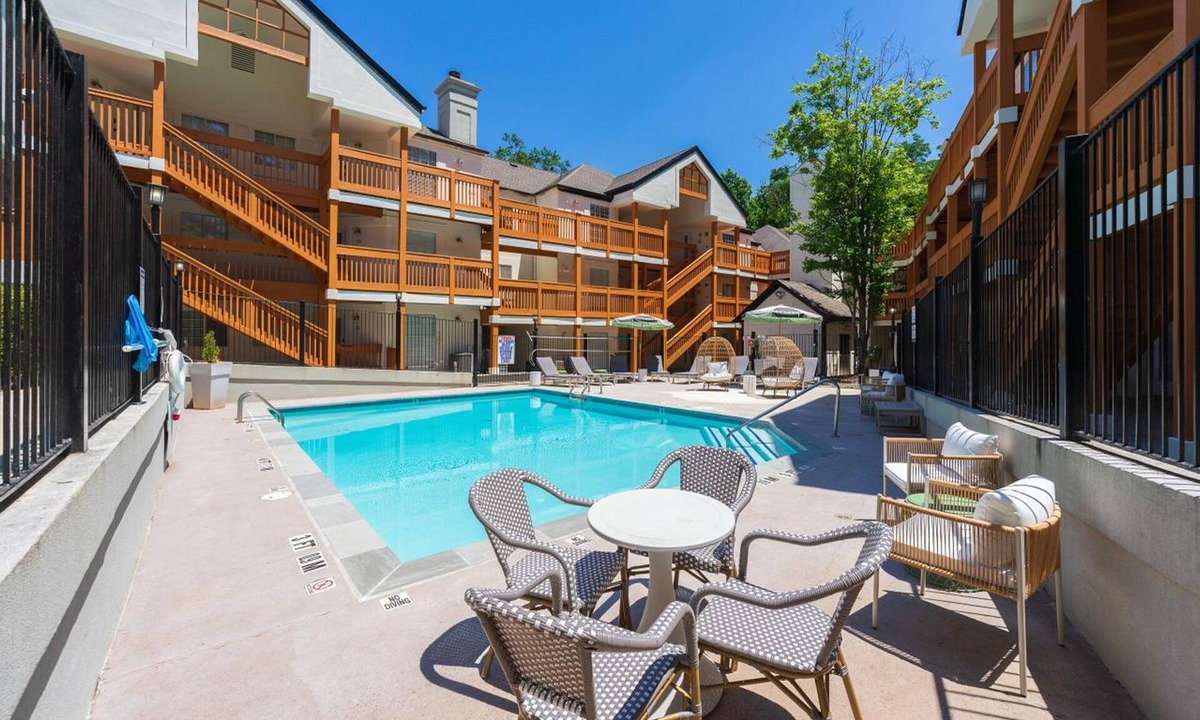 Garden Hills Apartment | NEW Central Buckhead Apt Atlanta Gem