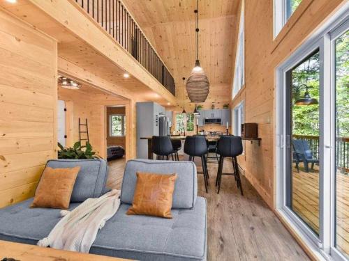 Saint-Alphonse-Rodriguez Ski Chalet | NEW Chalet des pins - lake access