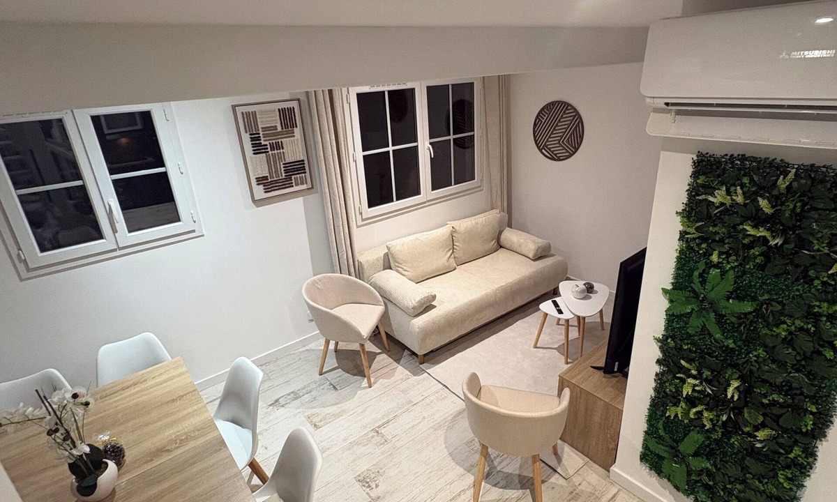 Les Angles Ski Chalet | New chalet les angles 100 m from the slopes with private garage