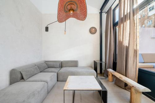 Carabanchel Apartment | New charming apartment with terrace for 4 pax - A-Vicent