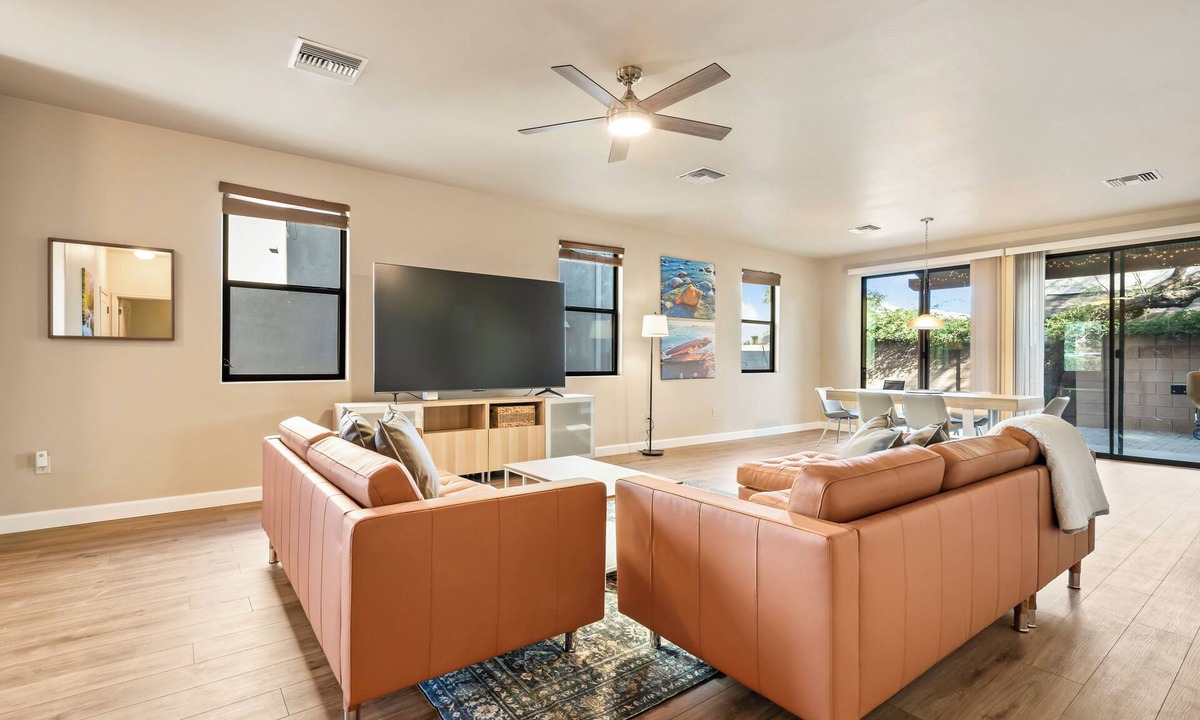 Midtown House | NEW! Chic hideaway, Central Location!