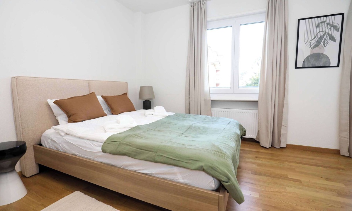 Alt-Wiedikon Apartment | New City Center Apt, with Private Entry & Parking