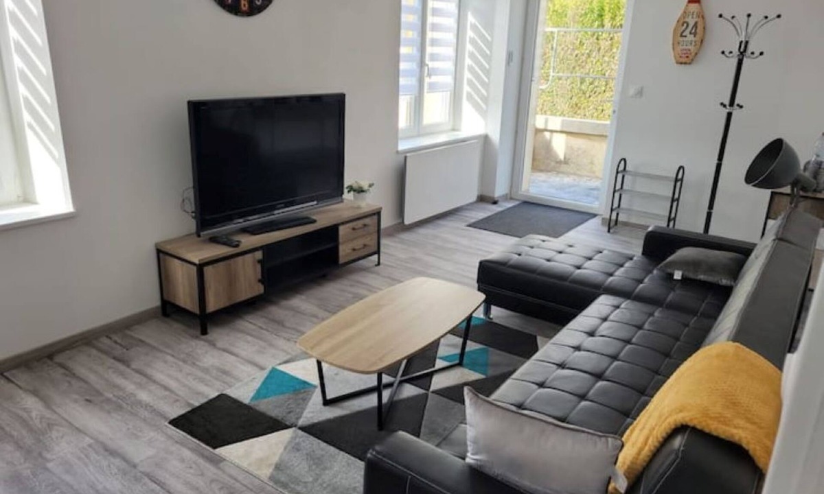 Uxegney Apartment | New, comfortable F3 apartment