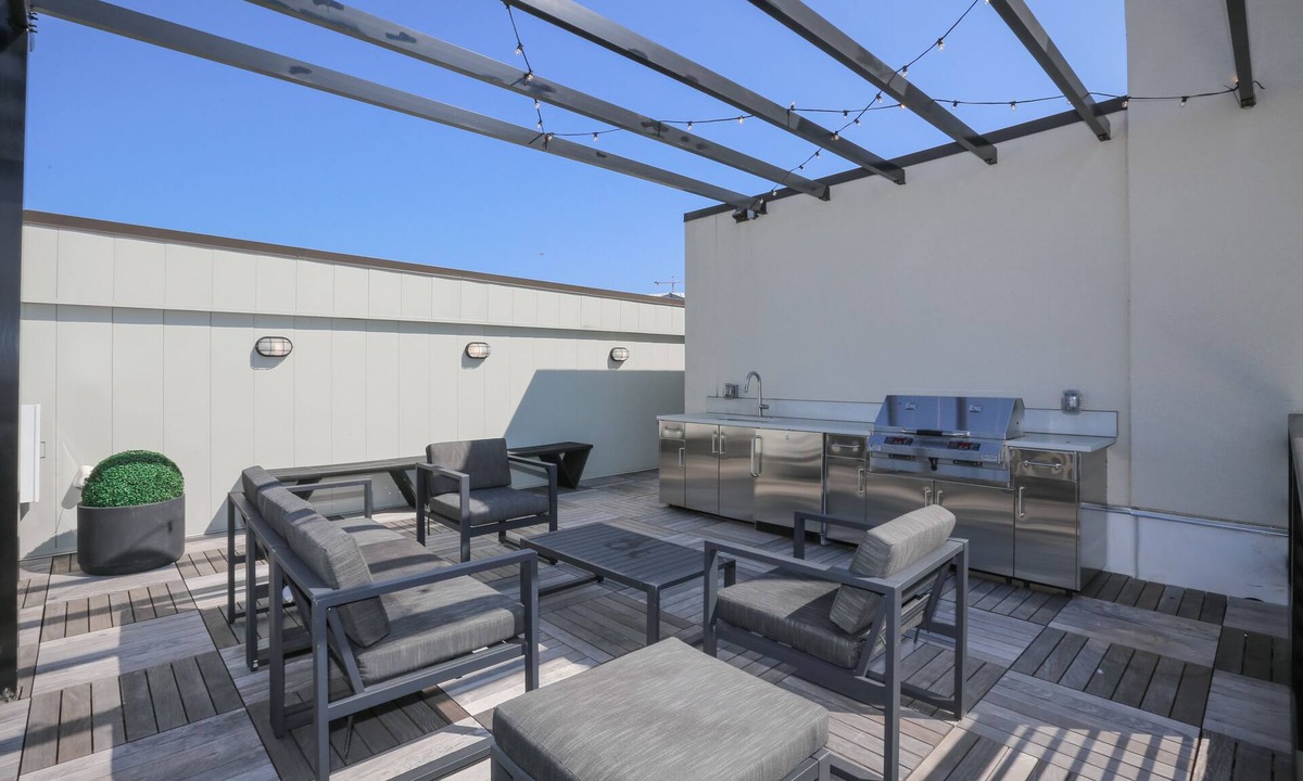 Castleberry Hill Apartment | New Construction Loft Style Spacious Lux Apt 201