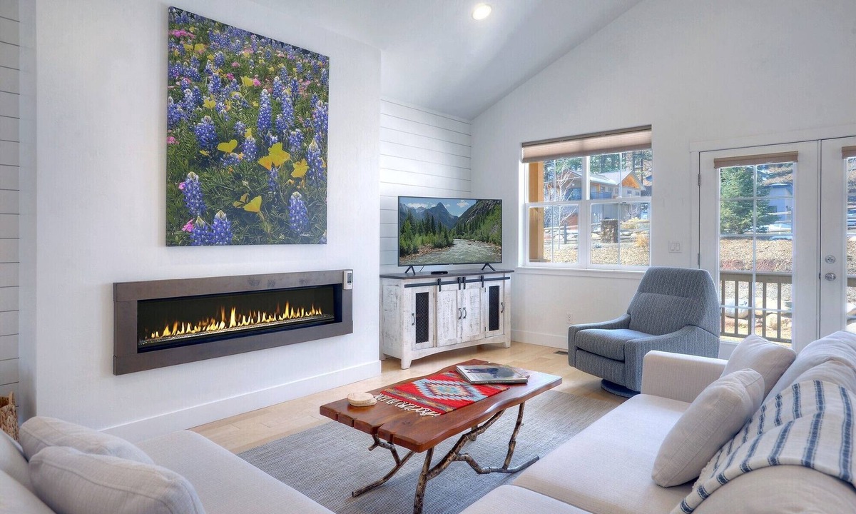 Hermosa House | New Contemporary Mountain Home - 12 Min. to Durango - Central AC - Views