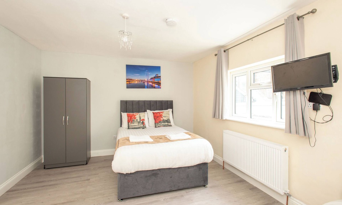 London Borough of Bromley Apartment | *New* Cosy & Contemporary Studio 1