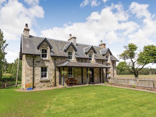 Inverarnie House | New Cottage