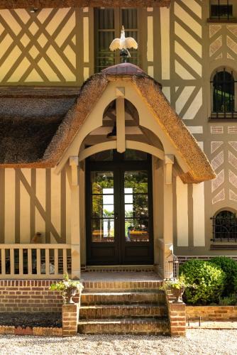 Honfleur House | New Cottage & spa de nage Guesthouse