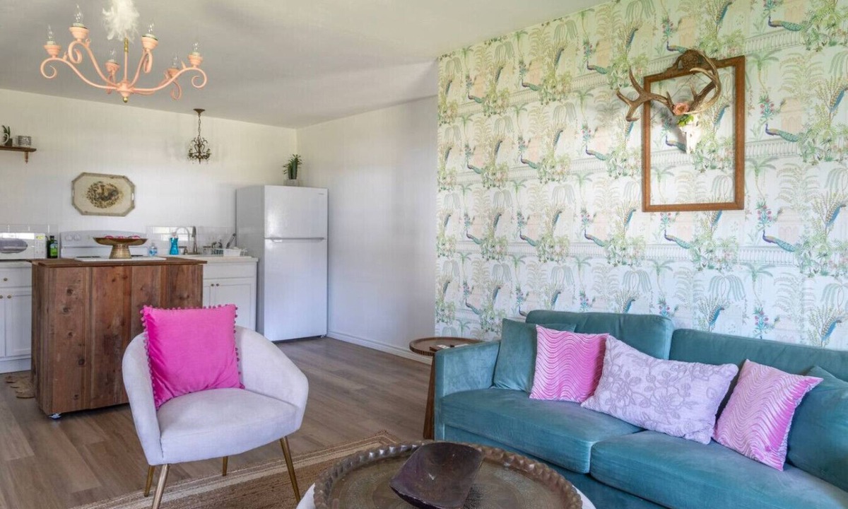 Burton House | NEW | Cozy cottage for 3 | 10 min. to Round Top!