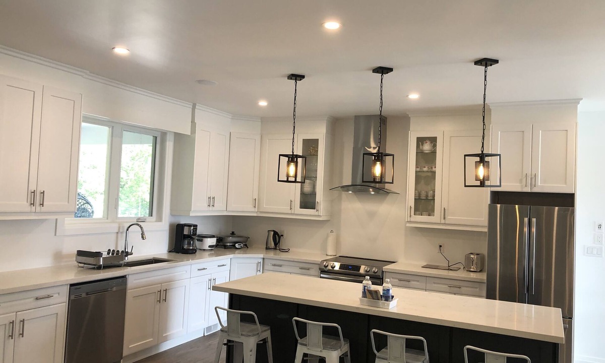 Kincardine Cottage | New custom built close to beaches on Lake Huron