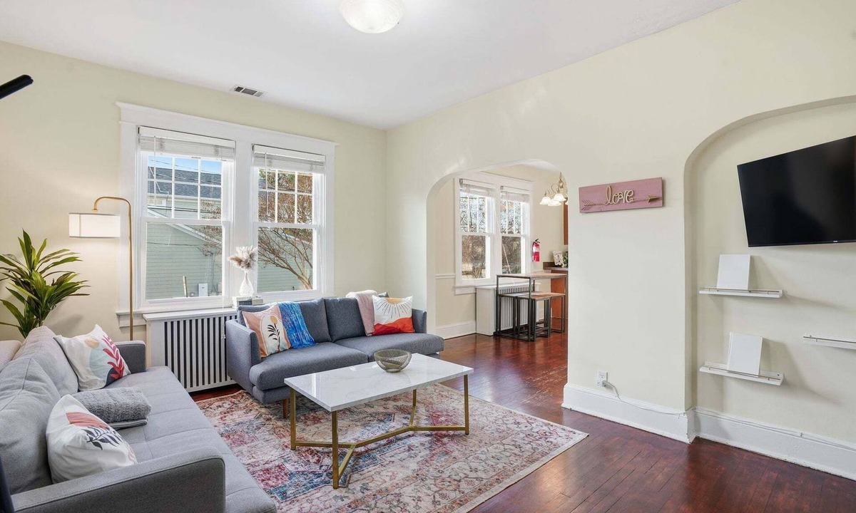 Del Ray House | NEW! DC Area Bungalow Near Shops and Dining