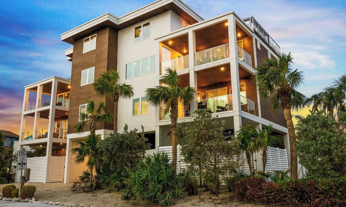 Siesta Key Village House | New - Dual-home luxury, Rooftop Decks, Sleeps 32