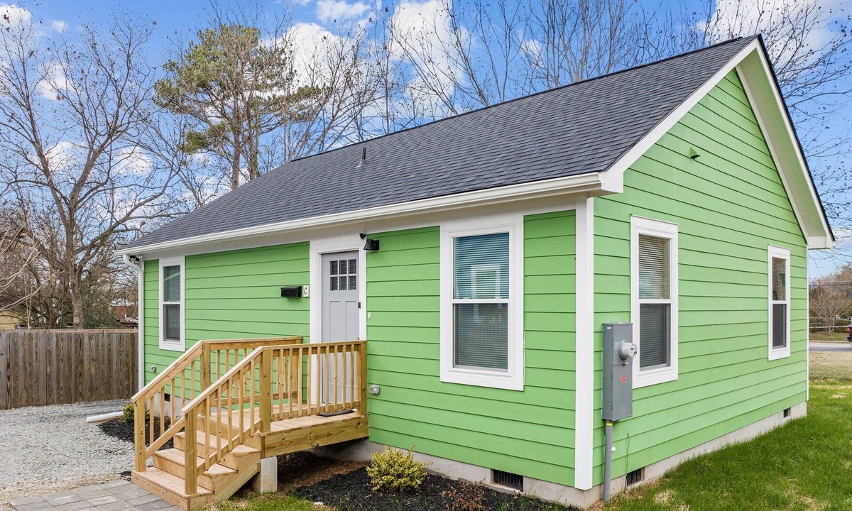 East Durham House | New Durham Home - near Downtown, DPAC and food