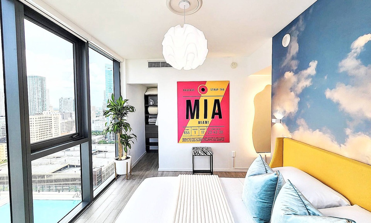 Downtown Miami Condo | NEW! Electric Luxury Downtown Bayfront Brickell