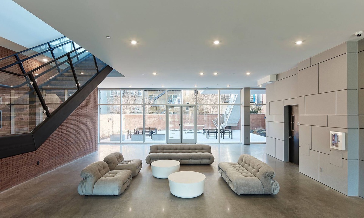Hoboken Apartment | NEW Fab 4 BR - Outdoor Deck - gym - Mins to NYC
