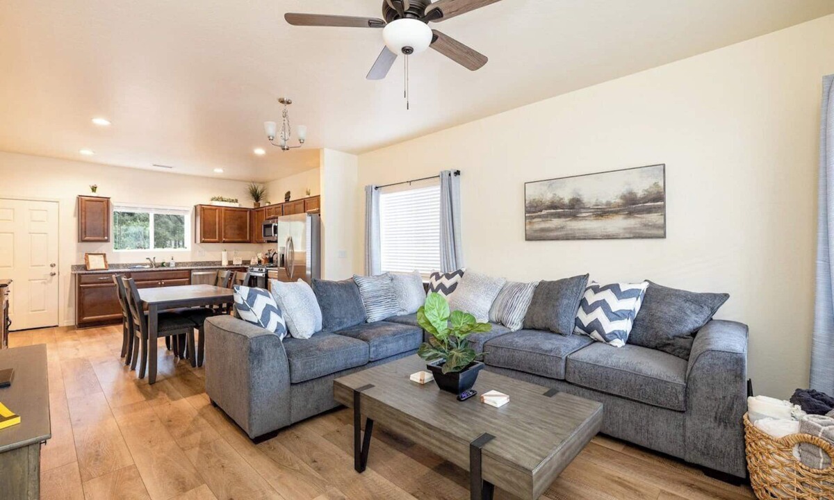Flagstaff House | New Flagstaff House—Near Mt. Elden & Downtown