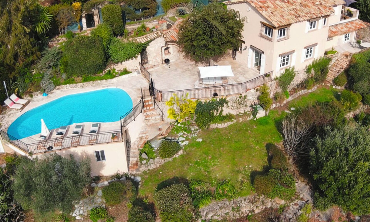 Tourrettes-sur-Loup House | NEW for 2026 Stunning House & Swimming Pool with Exceptional Sea View
