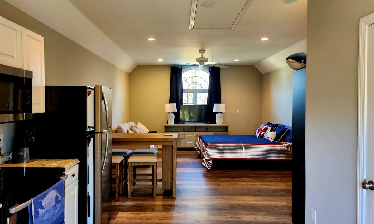 West Mystic Apartment | New for 2026. Private driveway and new private enterance.