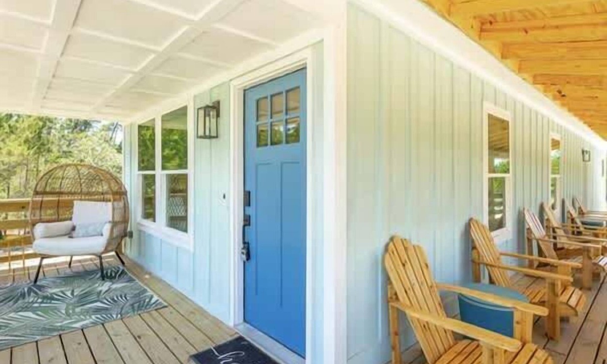 Carrabelle House | NEW Forgotten Coast Cottage, Beach River Town