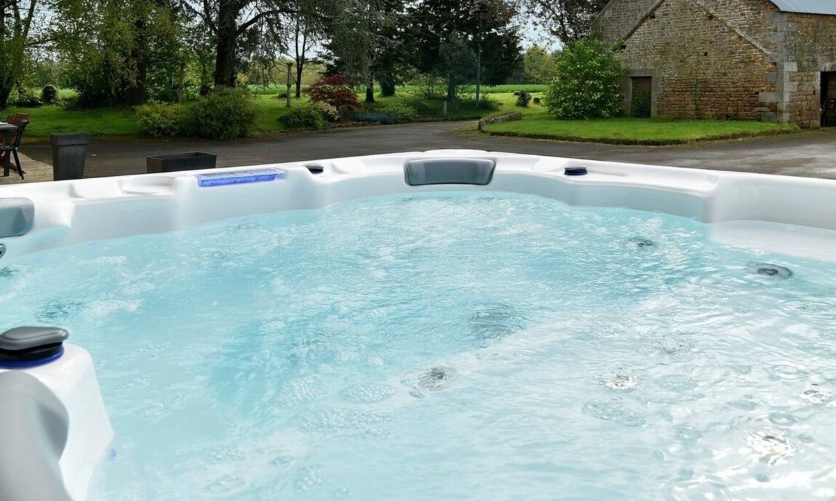 Poilley House | New gîte 10 pers Jacuzzi - Near mont saint Michel