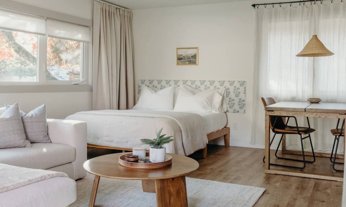 Silver Lake Apartment | *NEW* Garden House Studio