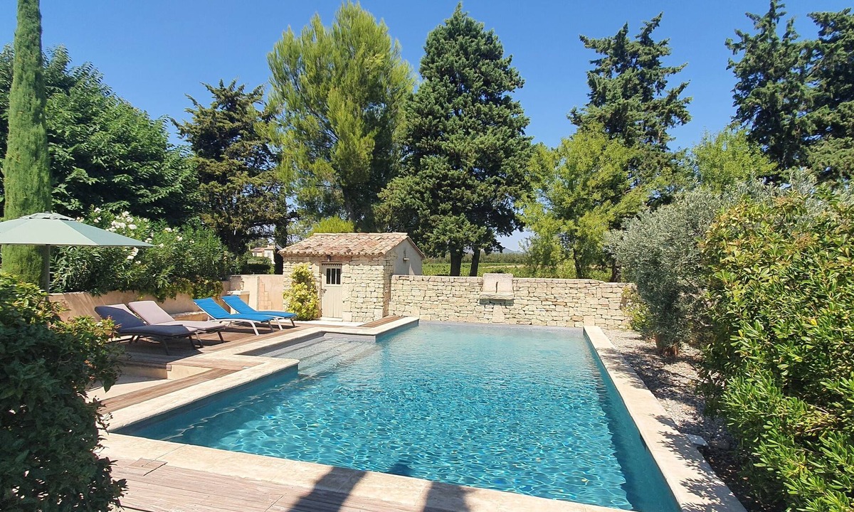 Carpentras Other | New: Gîte in 18th century Provencal farmhouse surrounded by vineyards at the foot of Ventoux