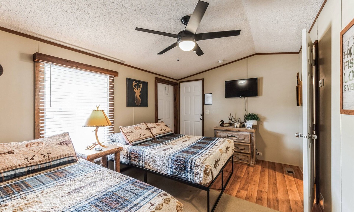 Kingston House | NEW! Gone Fishin'(Suite 4) by The Lodges at Fossil Creek