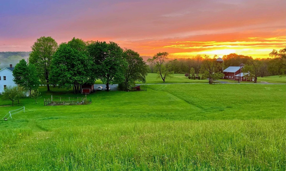 Old Chatham House | NEW! Gorgeous Hudson Valley Farmhouse on 14 Acres