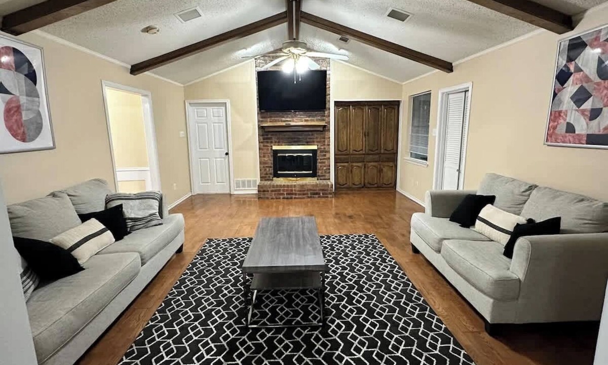 Garland House | NEW Grand Escape | For Large Families & Groups