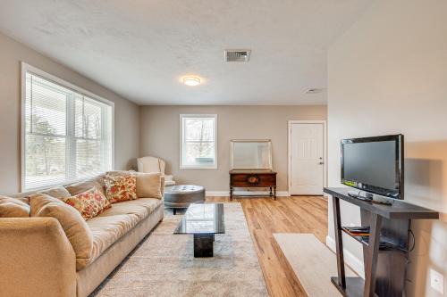 Tamworth House | New Hampshire Abode with Mountain Views, Near Skiing