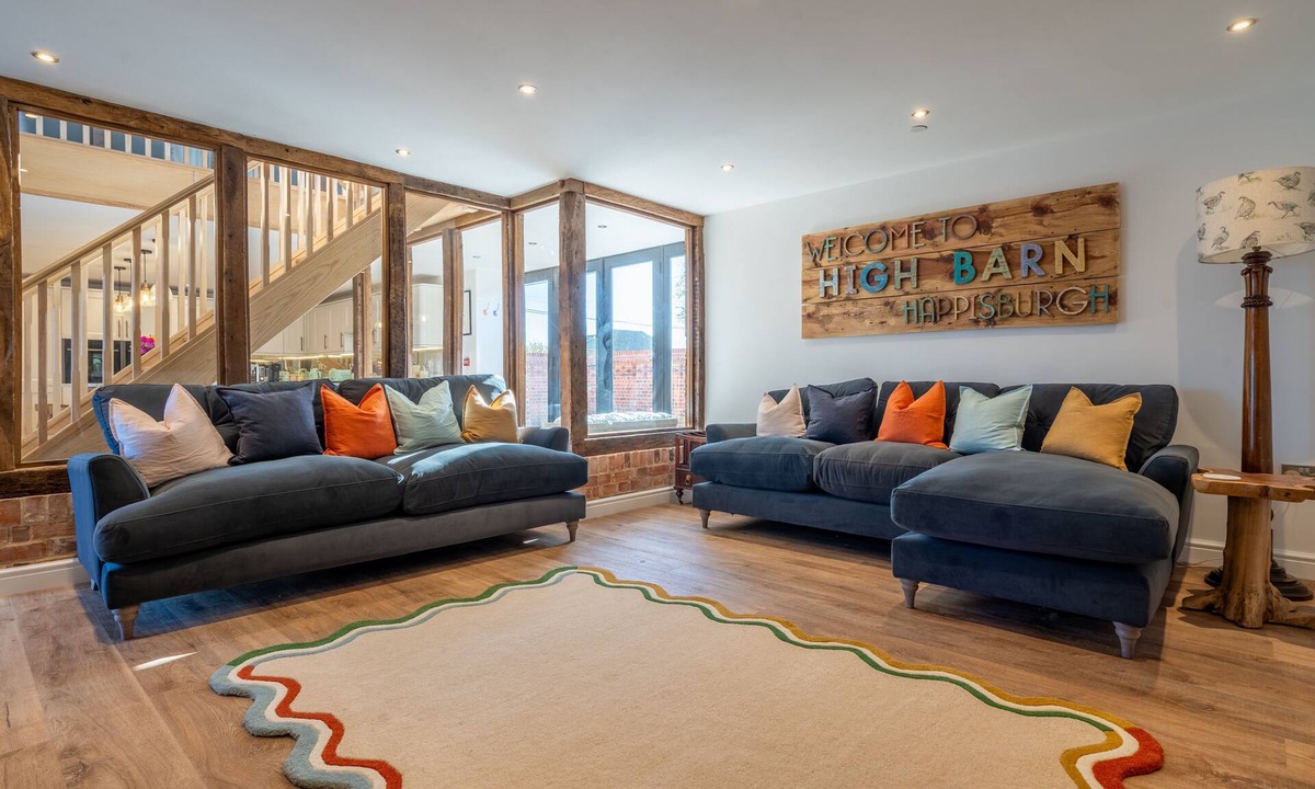 Happisburgh House | ! NEW ! High Barn | Winterton Cottages