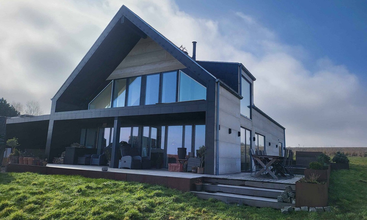 Tejn House | New holiday home with sea view and spa