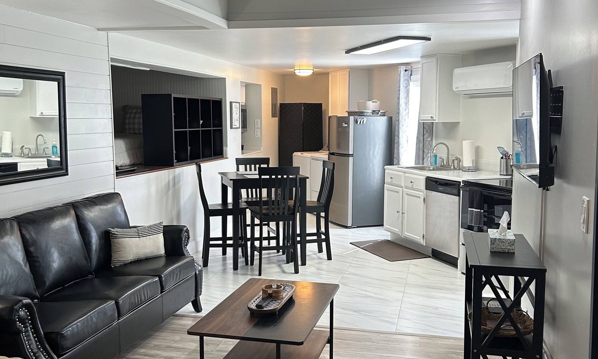Vicksburg Apartment | New Holley Rentals studio apartment in Vicksburg