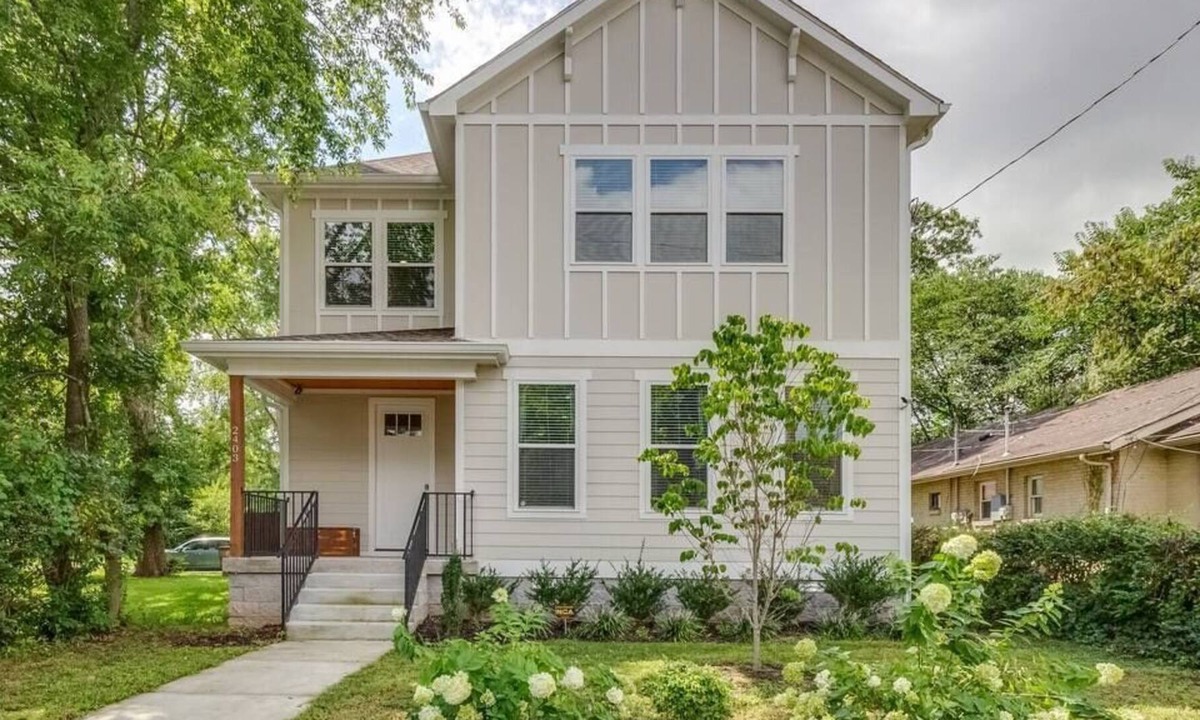 Hadley - Washington House | *New Home*4 Beds*5 mins to Broadway*