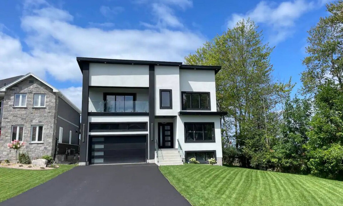 Tay House | New home|Hot tub|Private beach|Lake front