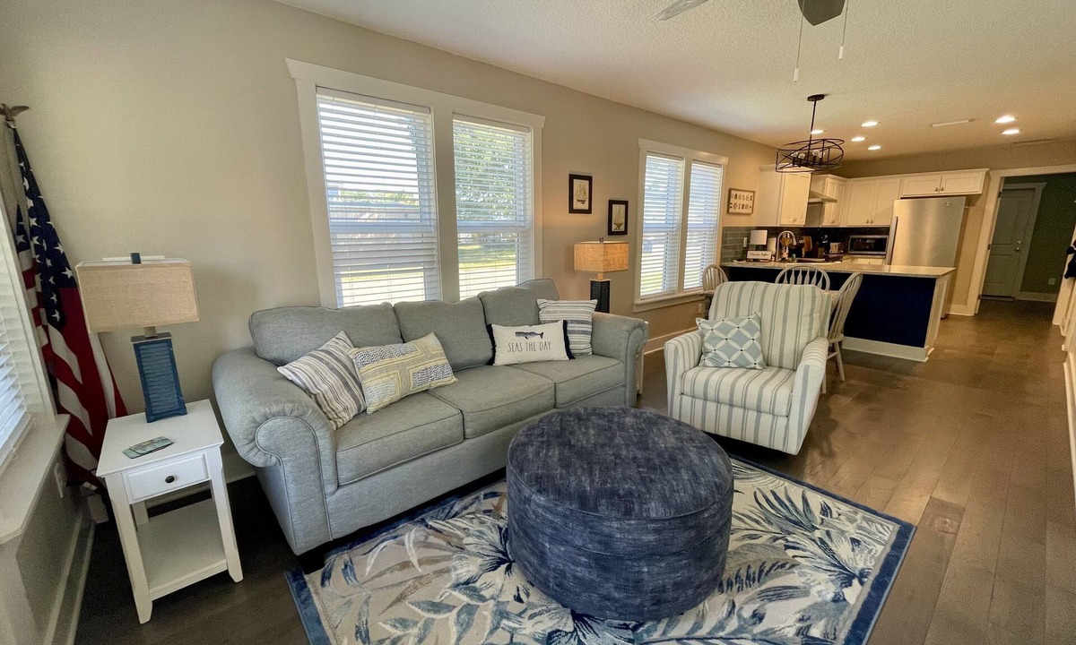 Fernandina Beach House | New home walking distance to downtown Fernandina & 8 minute drive to the Beach!