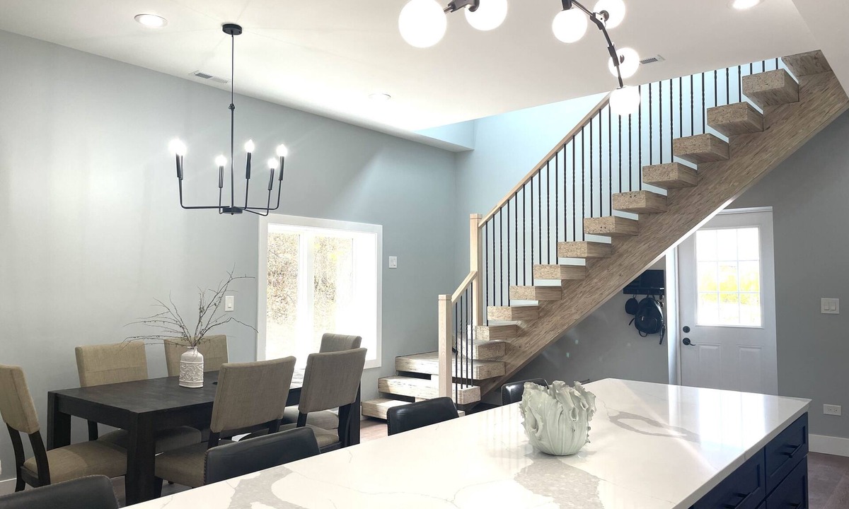 Bass Lake House | New house with pickle ball court game room 5 min Bass Lake Knox Indiana!