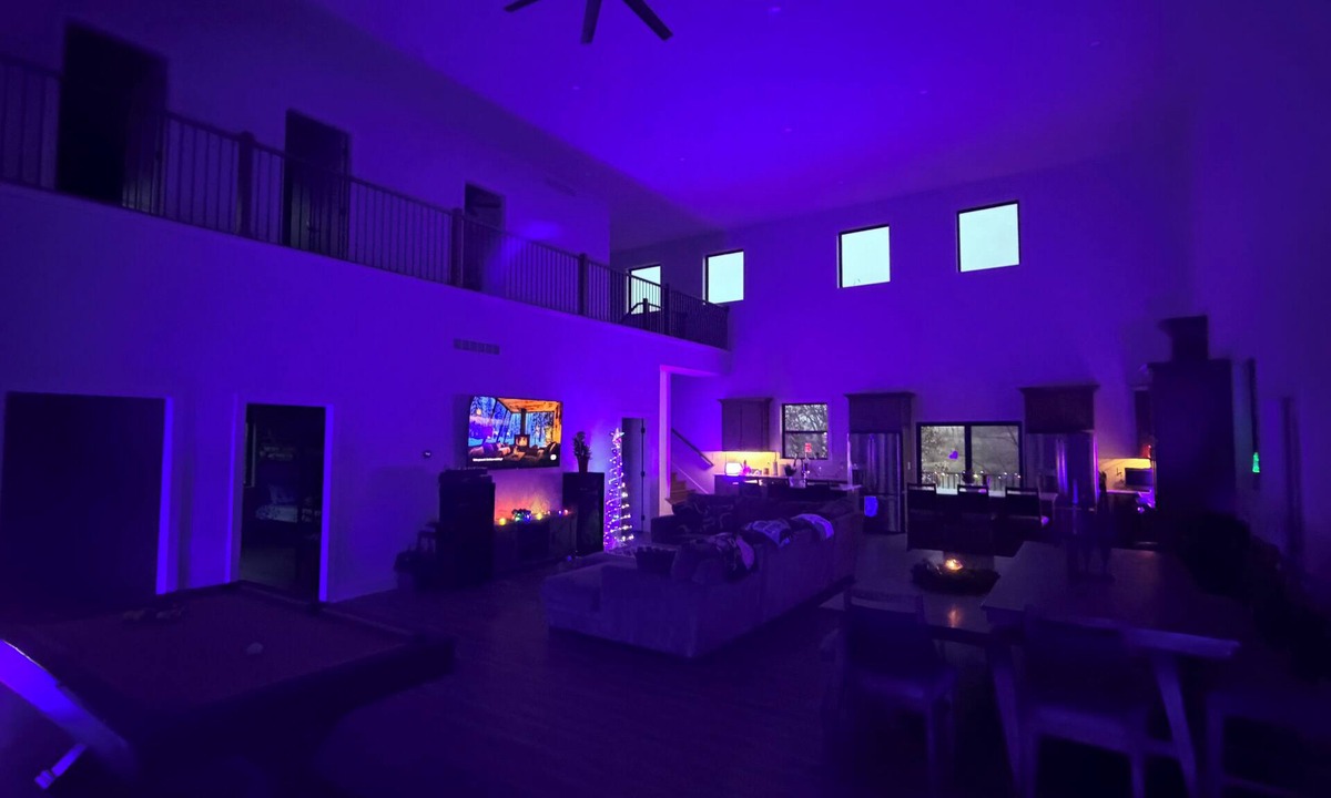 Norwalk House | NEW house with screened in deck/sand VB/gaming