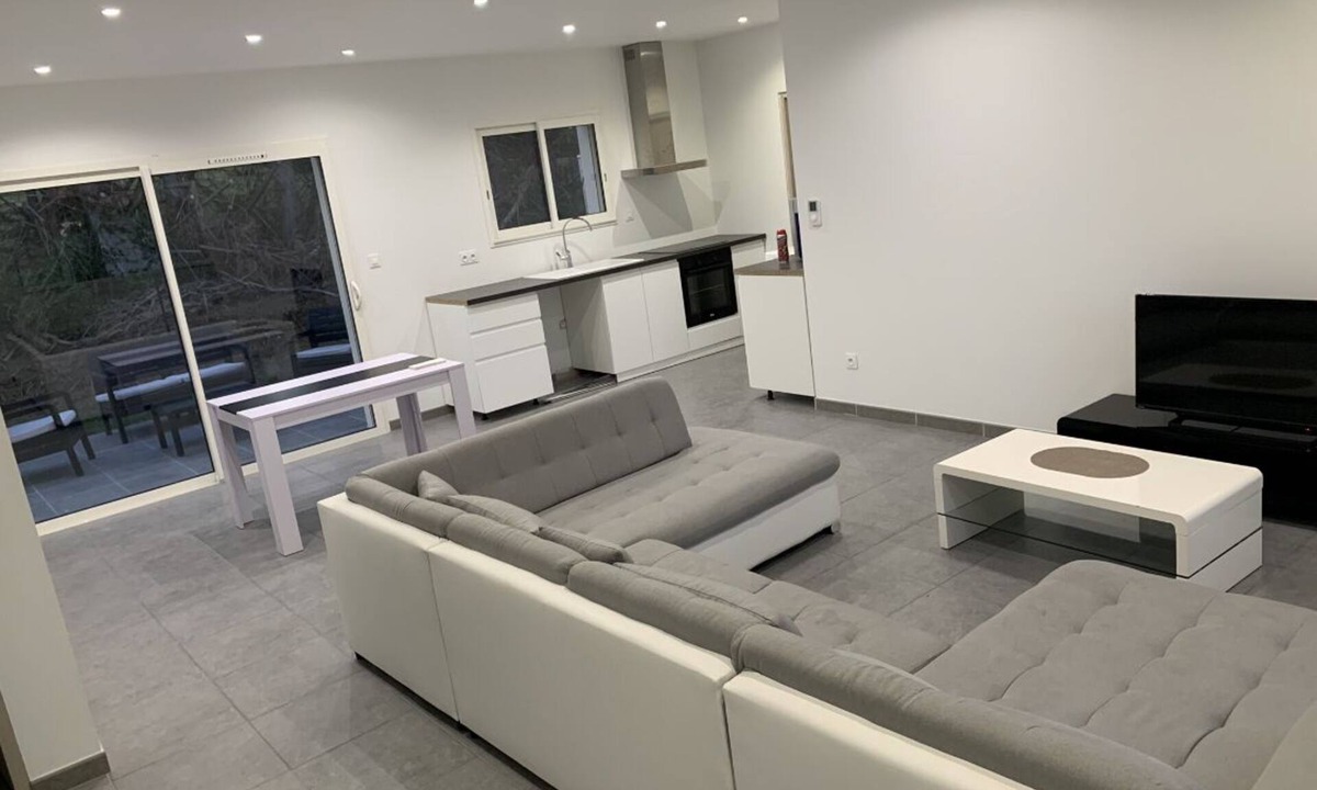 Foulayronnes House | New joint house of full foot 90m2