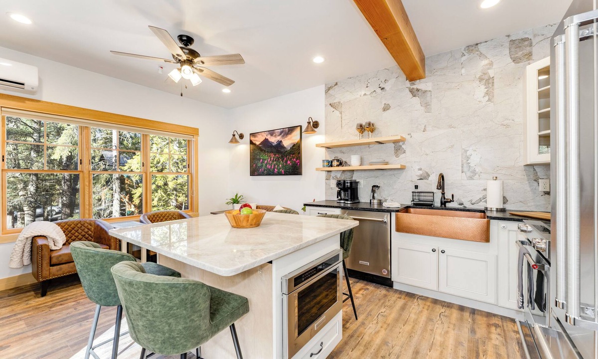 Agpar Condo | New! Lake McDonald Townhome. In Glacier National Park!