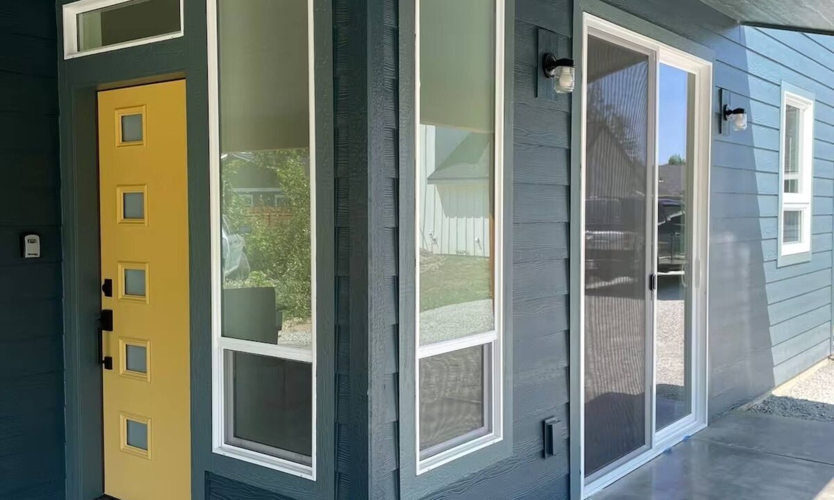 Ponderay House | New Lake & Ski Home